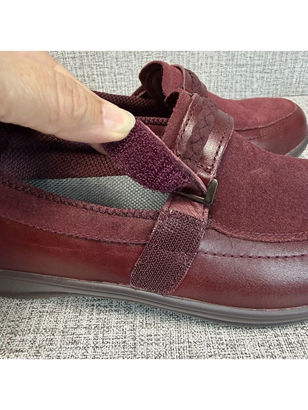 OrthoFeet Shoes Women’s Sz 8.5 D WIDE Chelsea Cherry Loafer Orthopedic